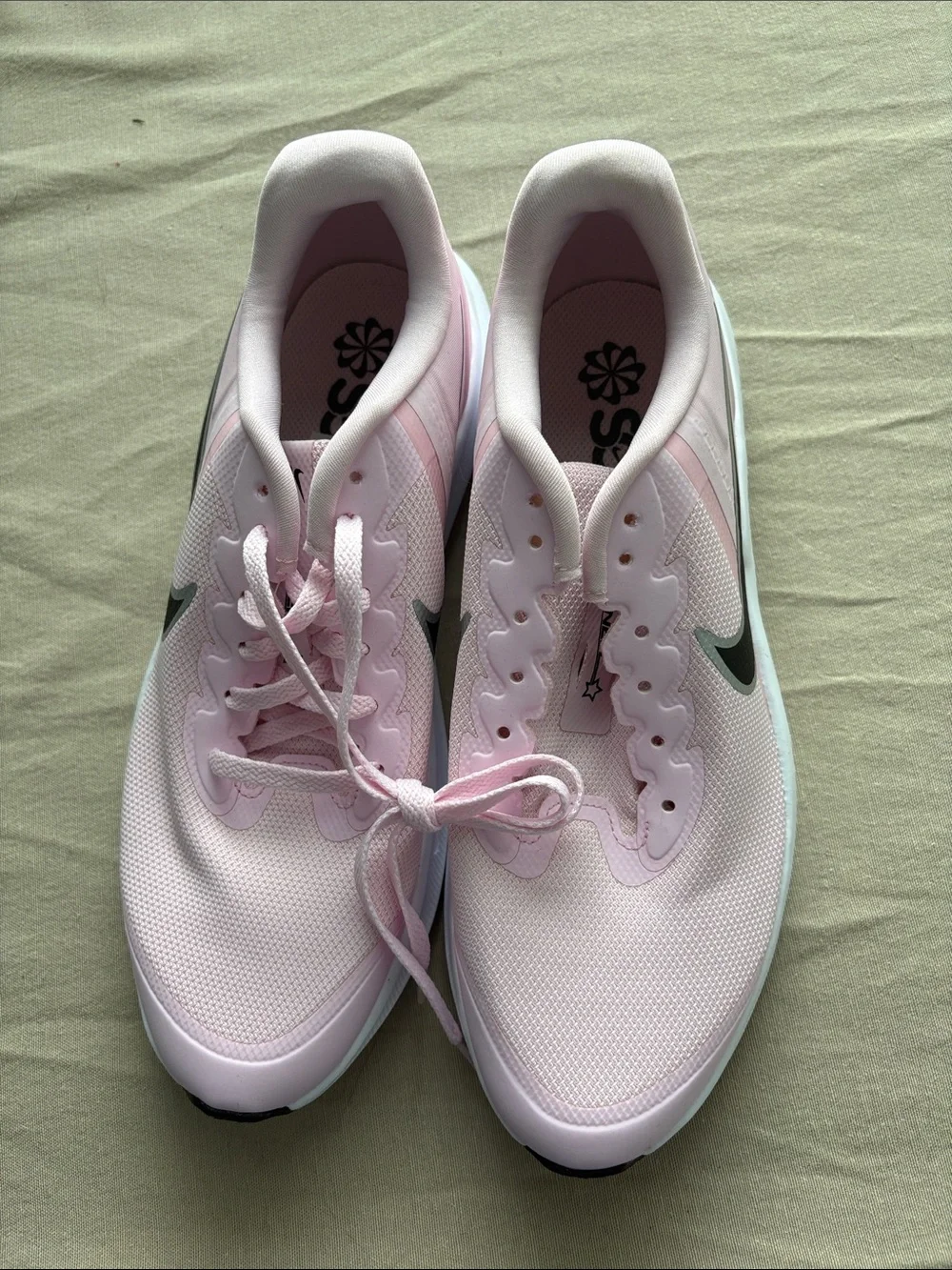 Nike Pink Women's Lightweight Running Shoes with Black Swoosh